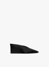 ALAIA New Silk Wedge Shoes: Elegant, Comfortable & Versatile black