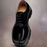Tabi lace-ups black