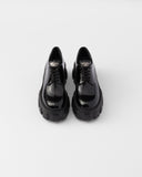 Monolith patent leather lace-up shoes