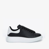 Men's Oversized Sneaker in Black/white